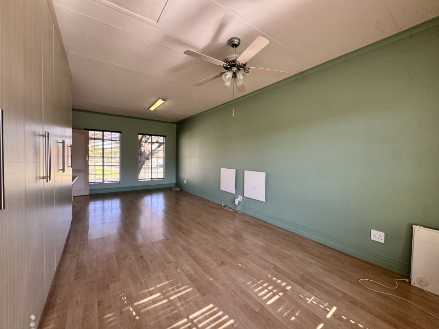 4 Bedroom Property for Sale in Wilkoppies North West
